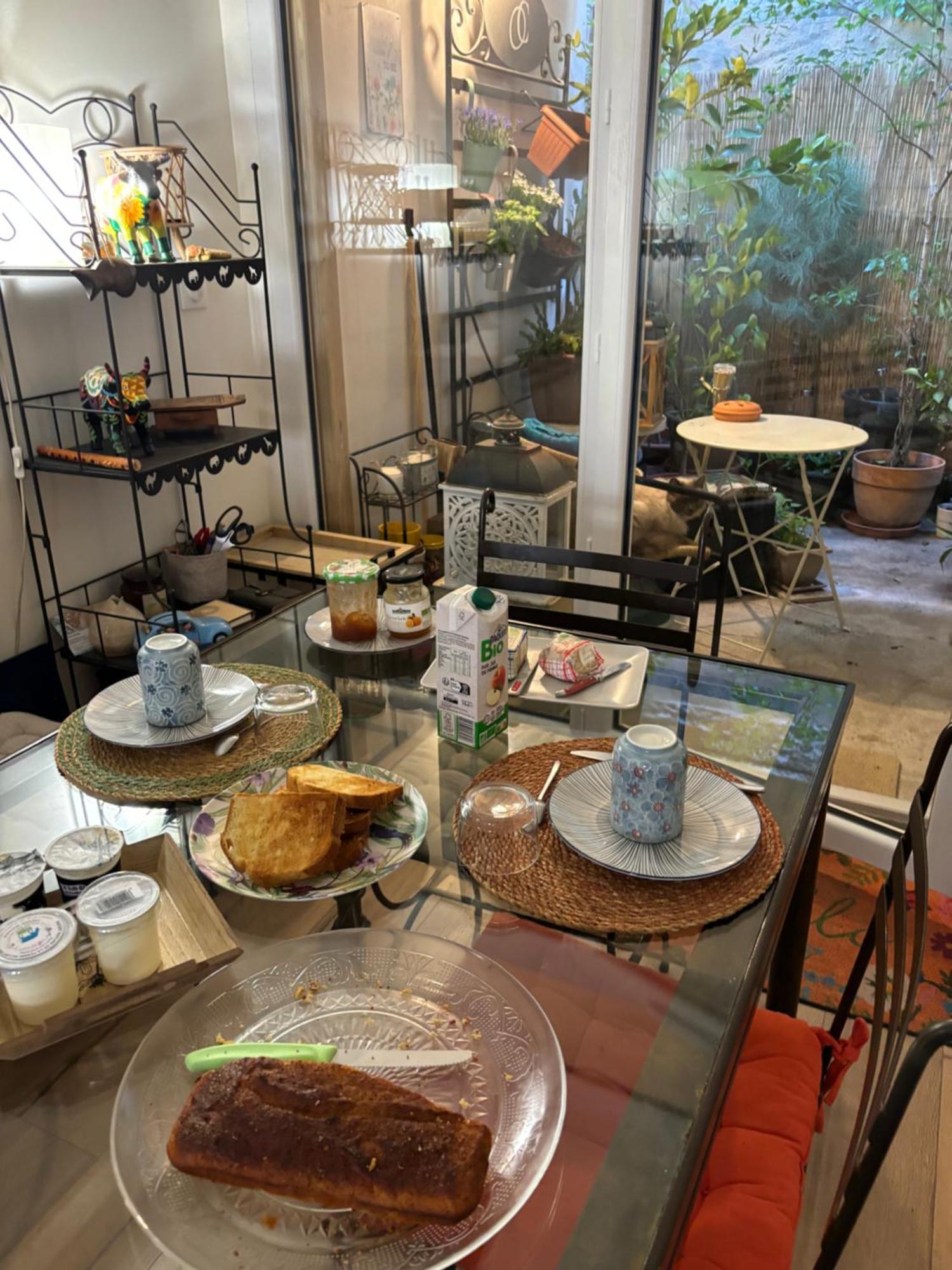 Homestay La Maison D'aromarie Tournus